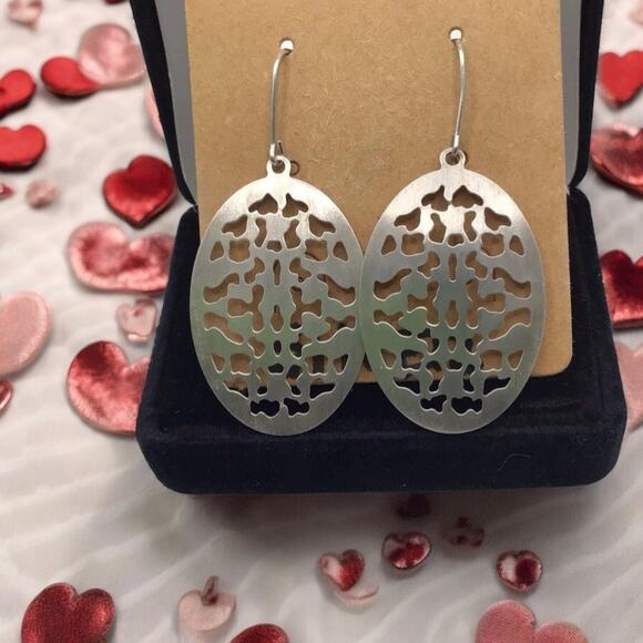 Unbranded Jewelry - 925 Sterling Silver Oval Filigree Dangle Earrings 4.4g Brushed Hook Drop